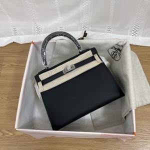 Hermes Handbags 236